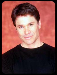 Paul Forbes (Peter Reckell)